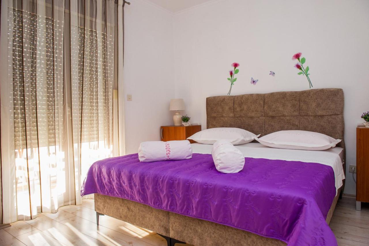 Apartments Nino Podstrana Exterior photo