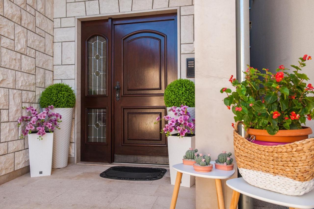 Apartments Nino Podstrana Exterior photo